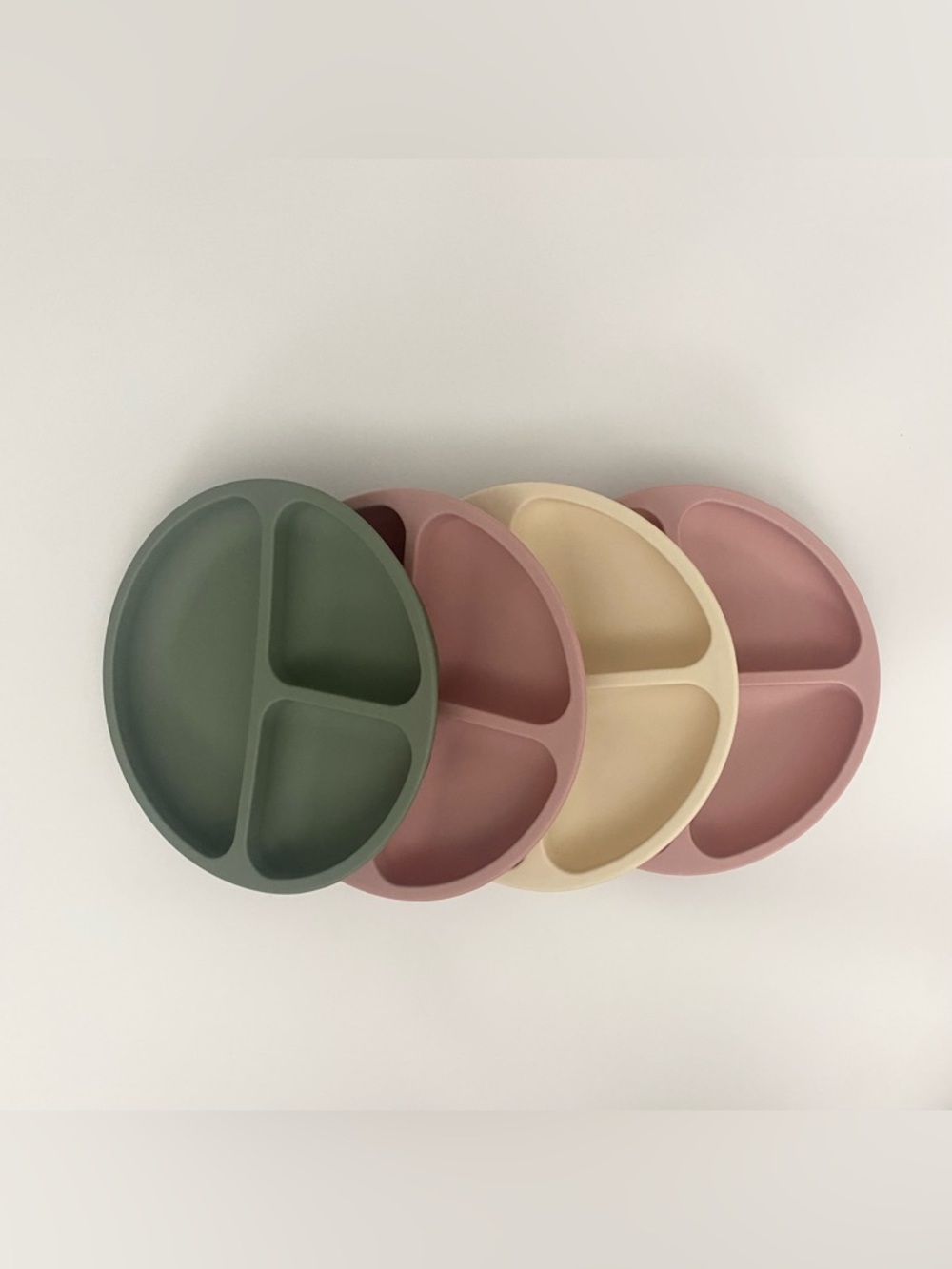 WeeSprout Silicone Plates for Babies & Toddlers 100% Food-Grade Dishes Set of 4